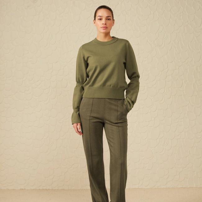 Pantalon doux à chevrons avec poches et taille élastiquée