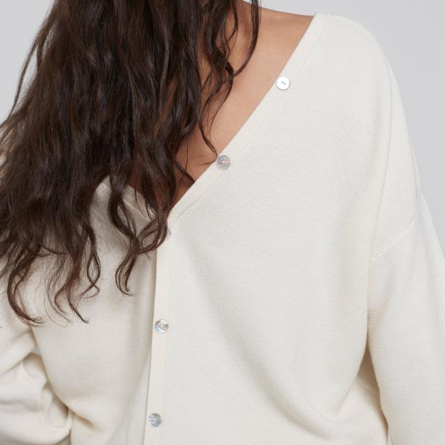 Pull col V double, manches longues et coutures tombantes aux