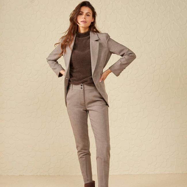 Pantalon près du corps avec poches et fermeture éclair