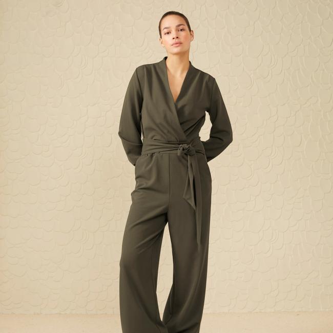 Combinaison en jersey col V, large aux jambes avec noeud
