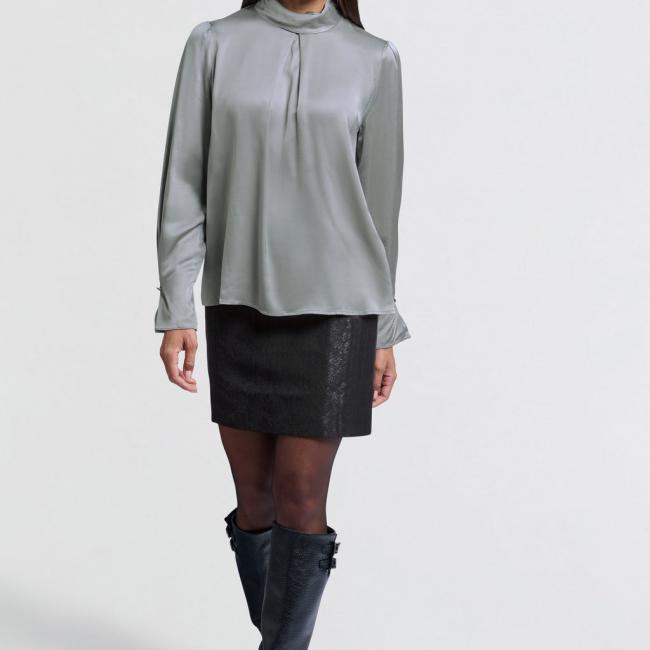 Mini jupe noire de tailleur à imprimé jacquard