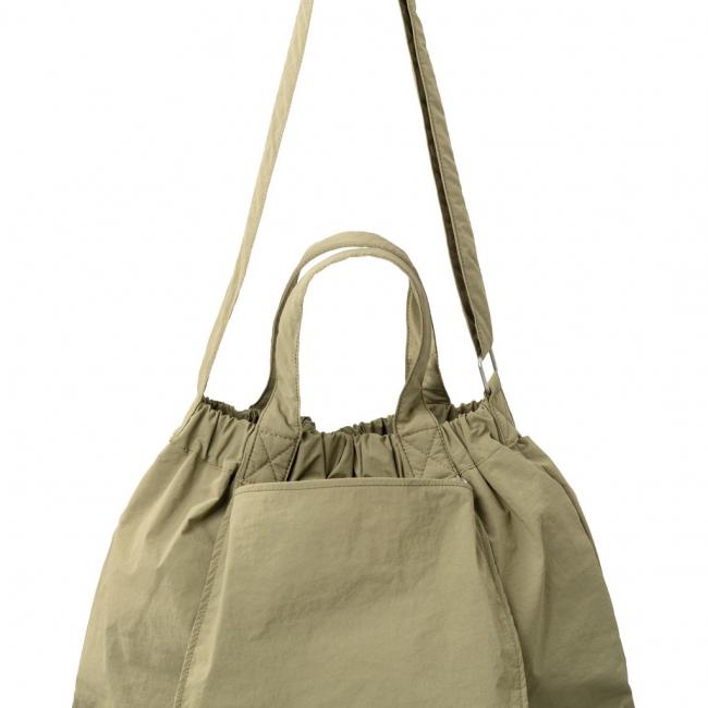 Sac de sport avec anse en bandoulière, poches et élastique