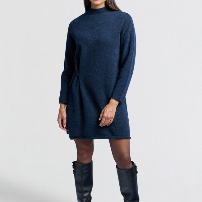 Robe midi en maille, coupe ample et col rond