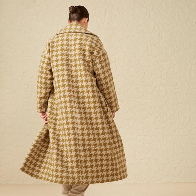 Manteau pied-de-poule, manches longues, poches et boutons