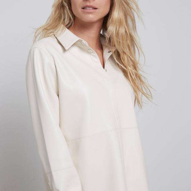 Chemise en simili cuir, manches longues, patte de boutonnage