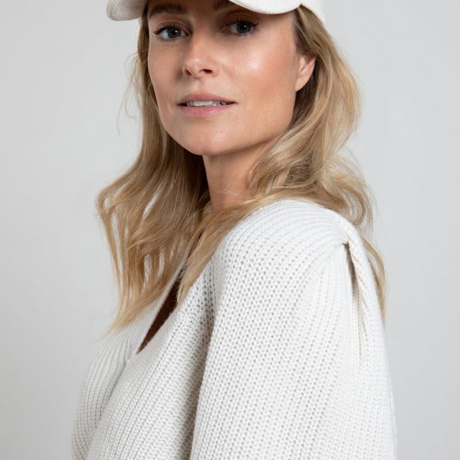 Casquette cousue, maille côtelée, ajustable à l'arrière