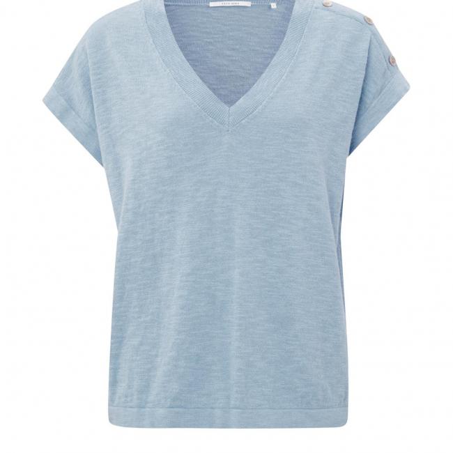 Pull manches courtes, col V et boutons en détails