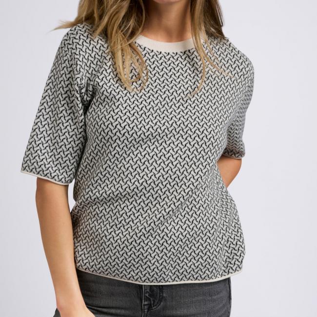 Pull en maille jacquard, col rond et manches courtes
