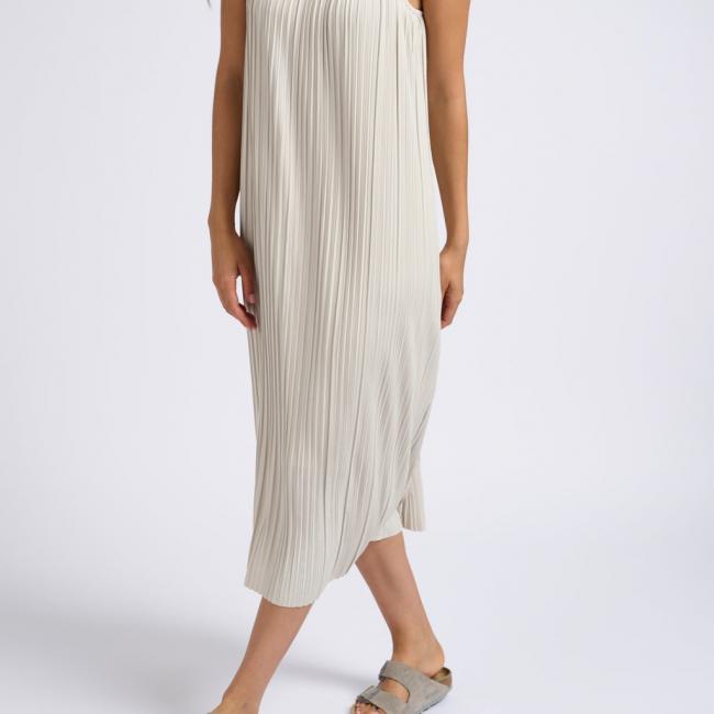 Robe plissée en jersey à fines bretelles, coupe aérienne