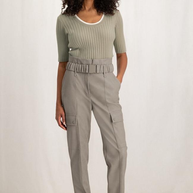 Pantalon cargo en simili cuir, coupe droite avec ceinture
