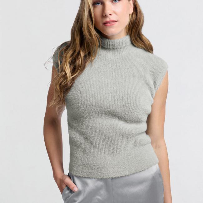 Pull ajusté sans manches, col montant, tout doux