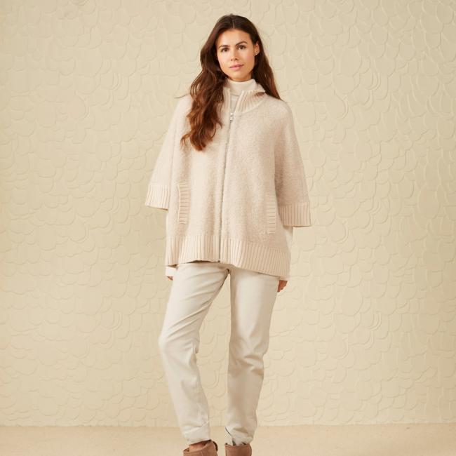 Cardigan en maille bouclée, col montant, demi-manches