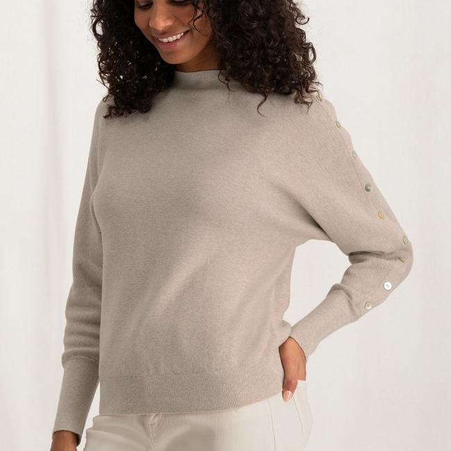 Pull col bateau, manches longues avec boutons décoratifs