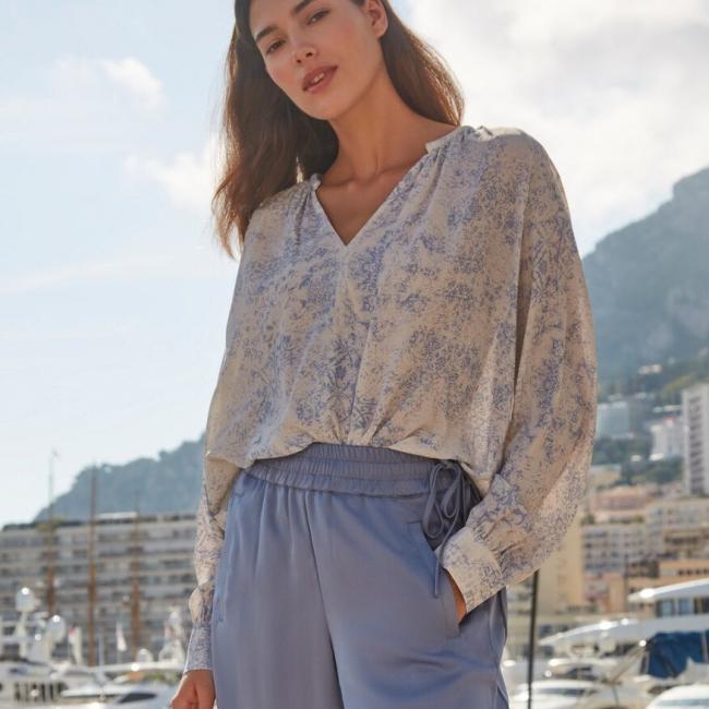 Blouse col V, manches longues ballon et imprimé