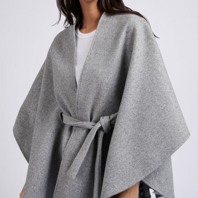 Poncho souple, manches larges, col V et ceinture à nouer