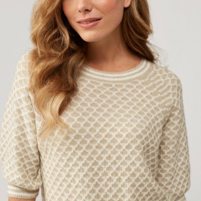 Pull maille texturée, col rond, manches courtes bouffantes
