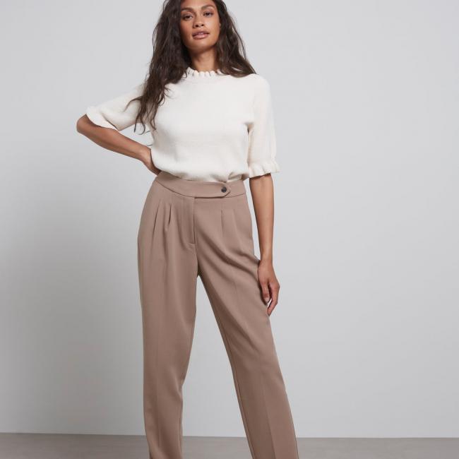 Pantalon taille haute, plissé à l'avant, avec poches