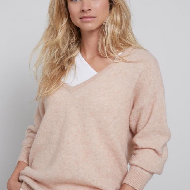 Pull en alpaga avec col V plongeant et manches longues