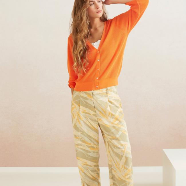 Cardigan col V, manches longues et petits boutons