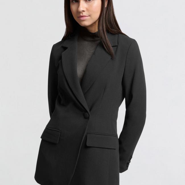 Blazer ajusté avec fermeture asymétrique et poches avant
