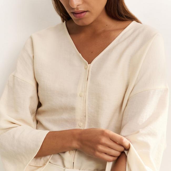 Chemise fluide col V, coupe ample